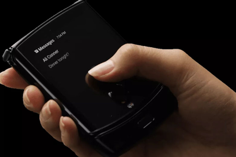 Hình ảnh Motorola Zazr bị rò rỉ cho thấy cái nhìn đầu tiên về thiết kế điện thoại