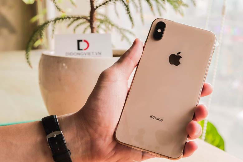 iPhone XS Max được trang bị bô vi xử lý A12 Bionic 