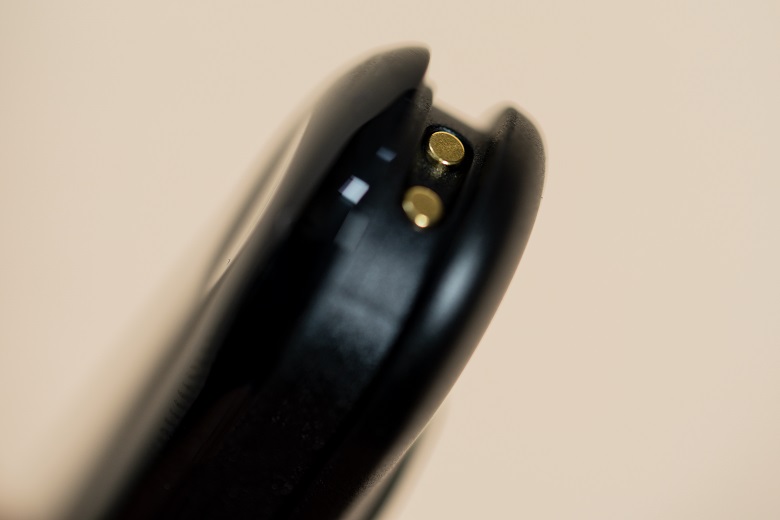 Xiaomi Mi Band 3 - Chiếc vòng đeo tay thế hệ cũ có còn đáng sở hữu? 