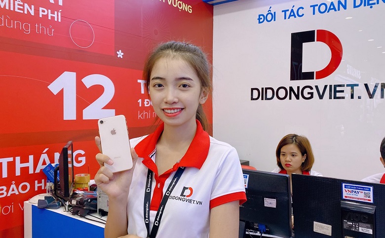 iPhone 8 được ưa chuộng bởi thiết kế nhỏ gọn, khả năng vận hành mượt mà