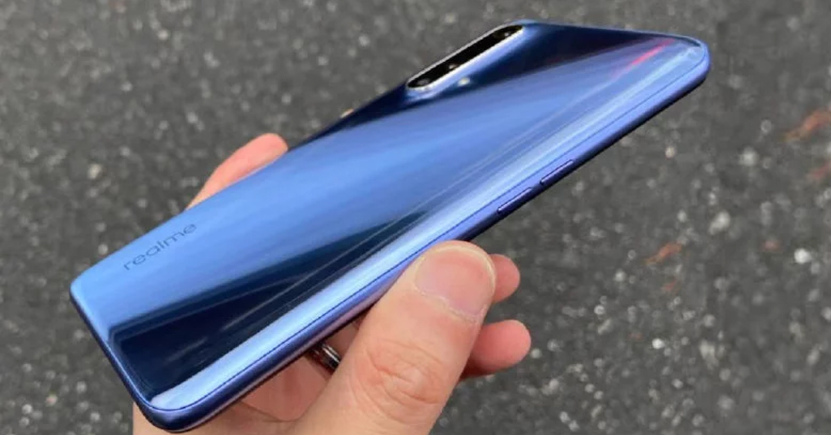 Realme X50 5G lộ ảnh thực tế với 4 camera sau, hỗ trợ sạc nhanh 30W ...
