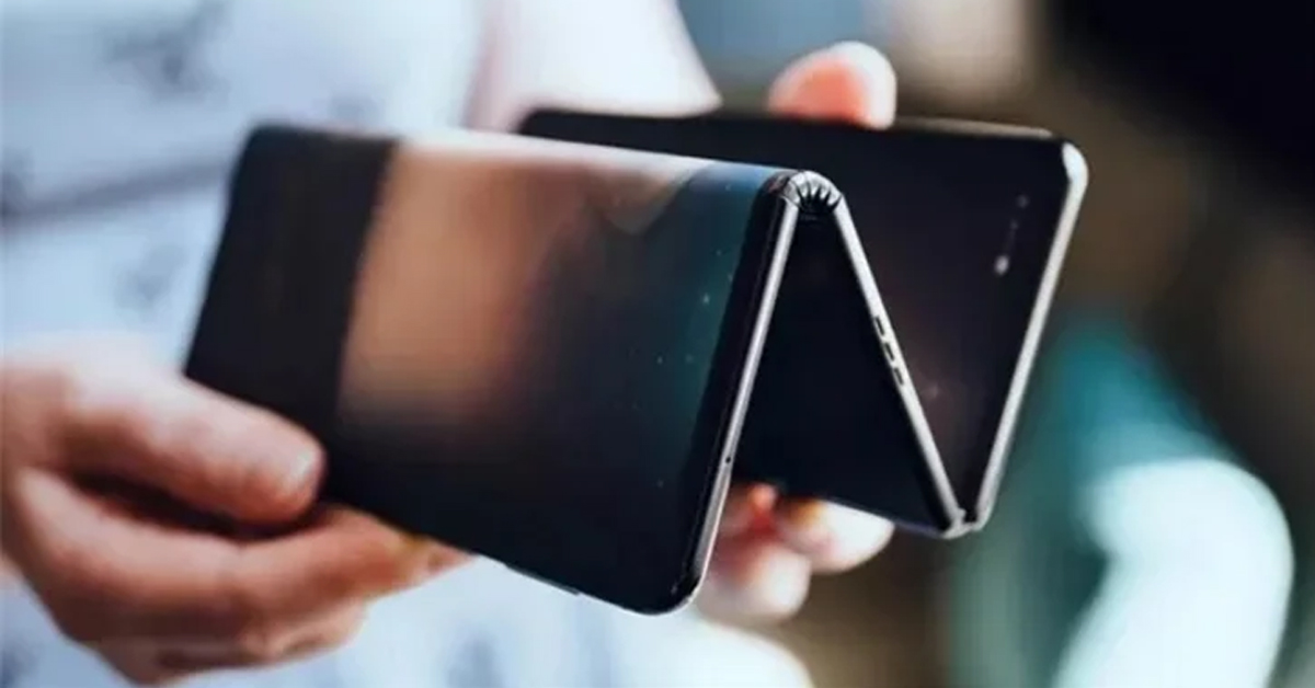 Galaxy Z Flip có thiết kế tương tự như smartphone màn hình gập của TCL
