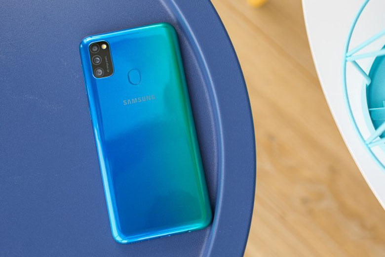 Đánh giá Galaxy M30s: Nhà vô địch đáng giá tiền mới của Samsung