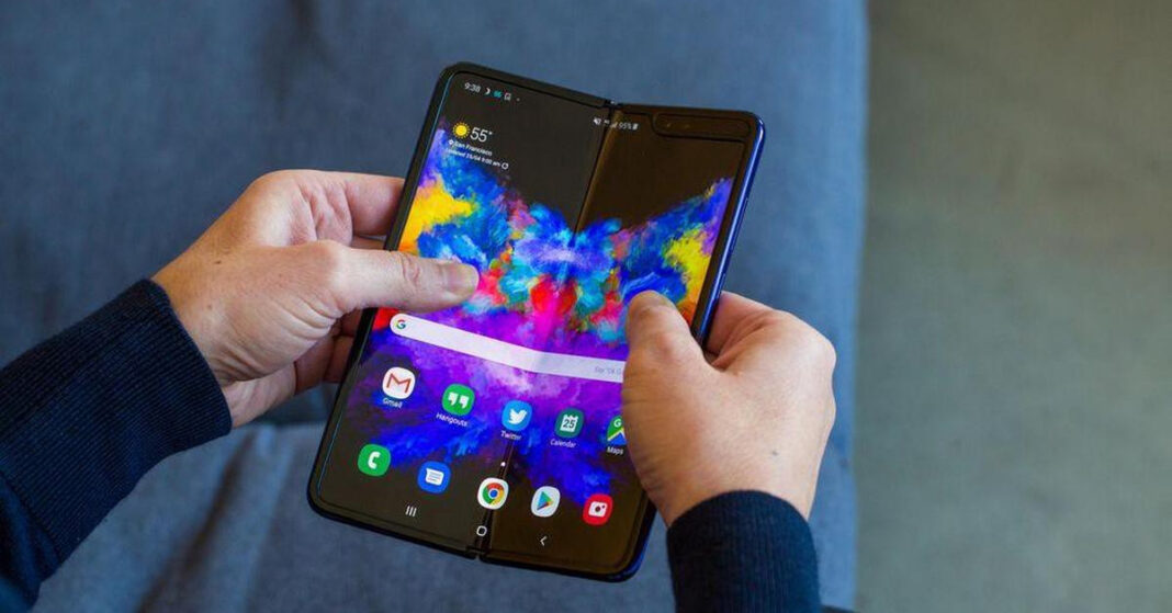 Galaxy Fold 2 sẽ được trang bị bút S-Pen và camera cao cấp hơn