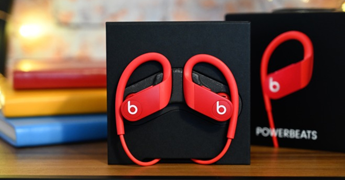 Trên tay tai nghe Powerbeats 4: Thiết kế năng động, giá rẻ hơn, pin lâu hơn