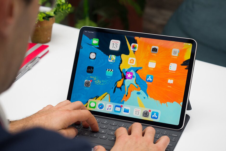 So sánh iPad Pro 2020 và MacBook: Sự khác biệt là gì, nên mua thiết bị nào tốt hơn?