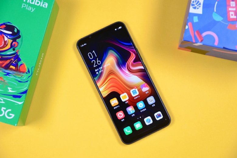 Nubia Play 5G được trang bị màn hình AMOLED 6.65 inch