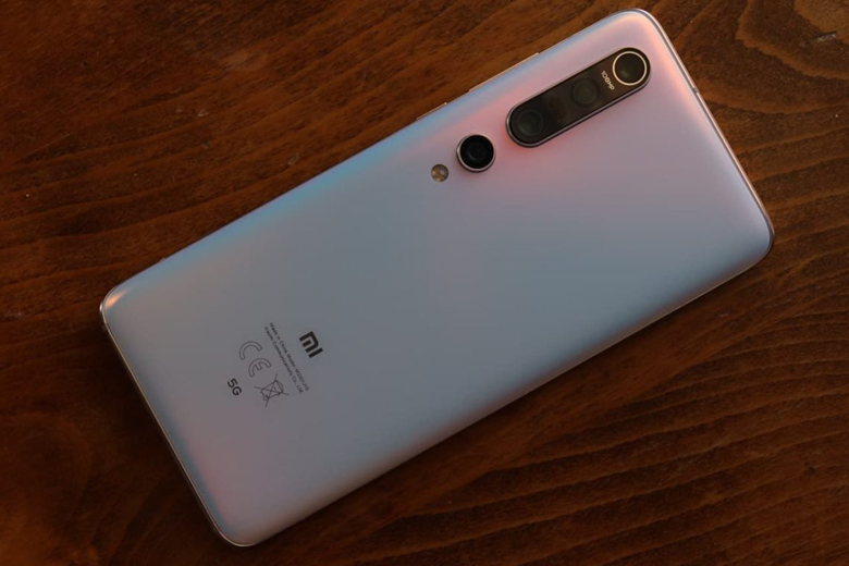 Xiaomi Mi 10 Pro có thiết kế hiện đại