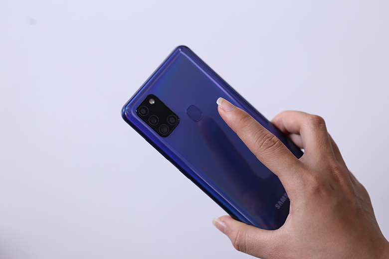 Galaxy A21s được trang bị 4 camera sau