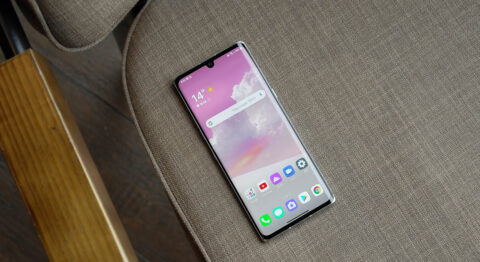 Đánh giá LG Velvet với cụm camera cảm hứng từ giọt mưa và chipset Snapdragon 765