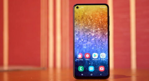 Đánh giá nhanh Galaxy A11: Smartphone giá rẻ đầu tiên có màn hình đục lỗ Đánh giá nhanh Galaxy A11: Smartphone giá rẻ đầu tiên có màn hình đục lỗ