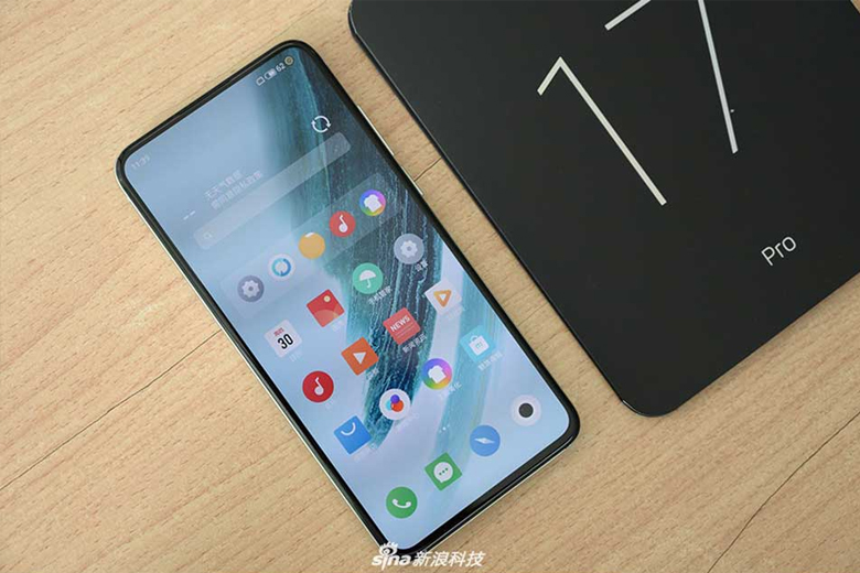 Meizu 17 Pro có thiết kế độc đáo