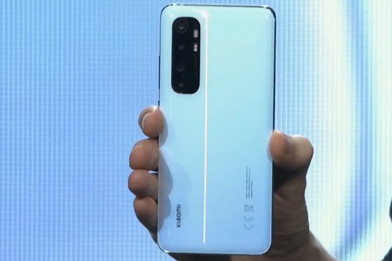 Xiaomi Mi Note 10 Lite có thiết kế sang trọng