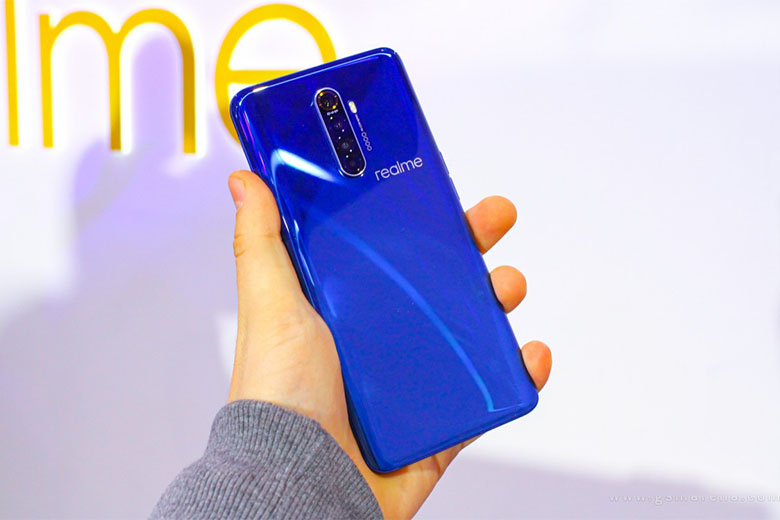 Realme X2 Pro là người tiền nhiệm Realme X3