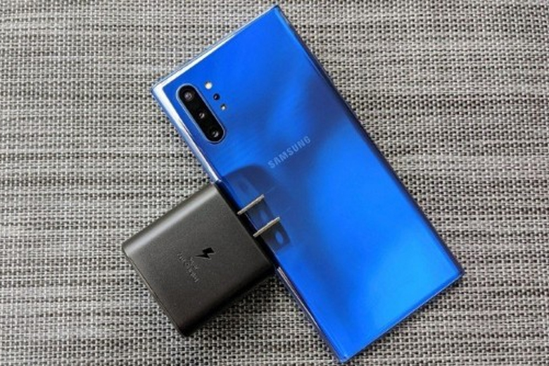 Samsung có thể sẽ ngừng bán kèm sạc với một số mẫu điện thoại từ năm 2021