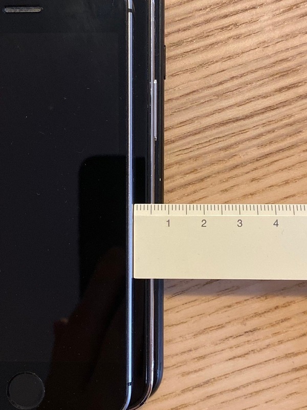 chiếc iPhone 5.4 inch có kích thước nhỏ nhắn