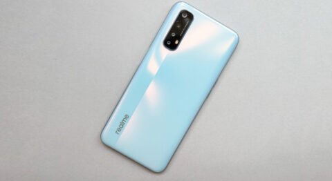 Trên tay Realme 7: Chip Helio G95, 4 camera sau 64MP, pin 5000mAh và sạc nhanh 30W
