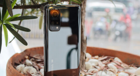 Trên tay Xiaomi Mi 10T Pro: Nổi bật với màn hình 144Hz, chip Snapdragon 865, RAM 8GB