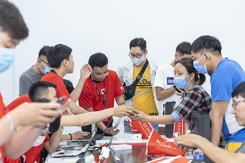 Di Động Việt mở bán iPhone 12