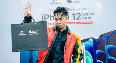 Thành DRAW lựa chọn trade-in Thu cũ đổi mới lên đời iPhone 12 Pro Max 256GB màu Xanh tại Di Động Việt Ngày 28/11 vừa rồi, Thành DRAW - thí sinh đạt giải Ấn tượng tại cuộc thi Rap Việt đã ghé thăm Di Động Việt và lựa chọn iPhone 12 Pro Max với hình thức Trade-in thu cũ đổi mới.