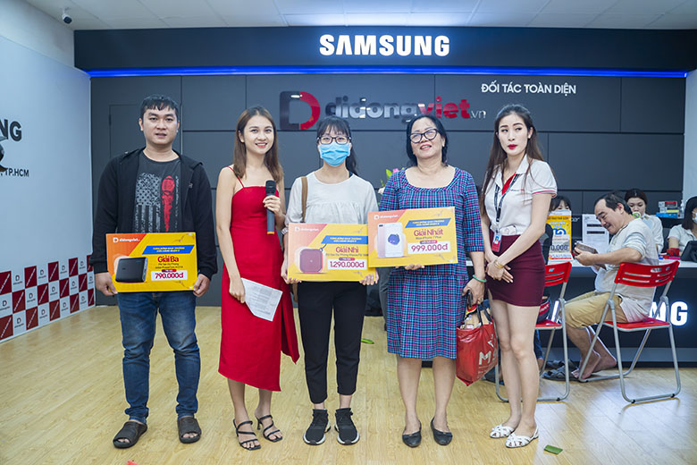 khai truong do xuan hop didongviet 13