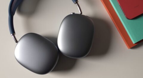 Trên tay nhanh tai nghe AirPods Max: Mọi thứ đều ngon nhưng giá cao Hôm nay, là ngày AirPods Max chính thức được bán ra. Đây là tai nghe mới nhất của Apple. AirPods Max vướng phải một chút luận vì gía khá cao