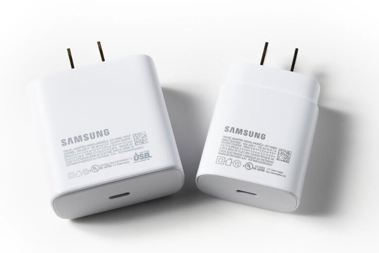 cu-sac-25w-cho-dong-galaxy-s21-didongviet