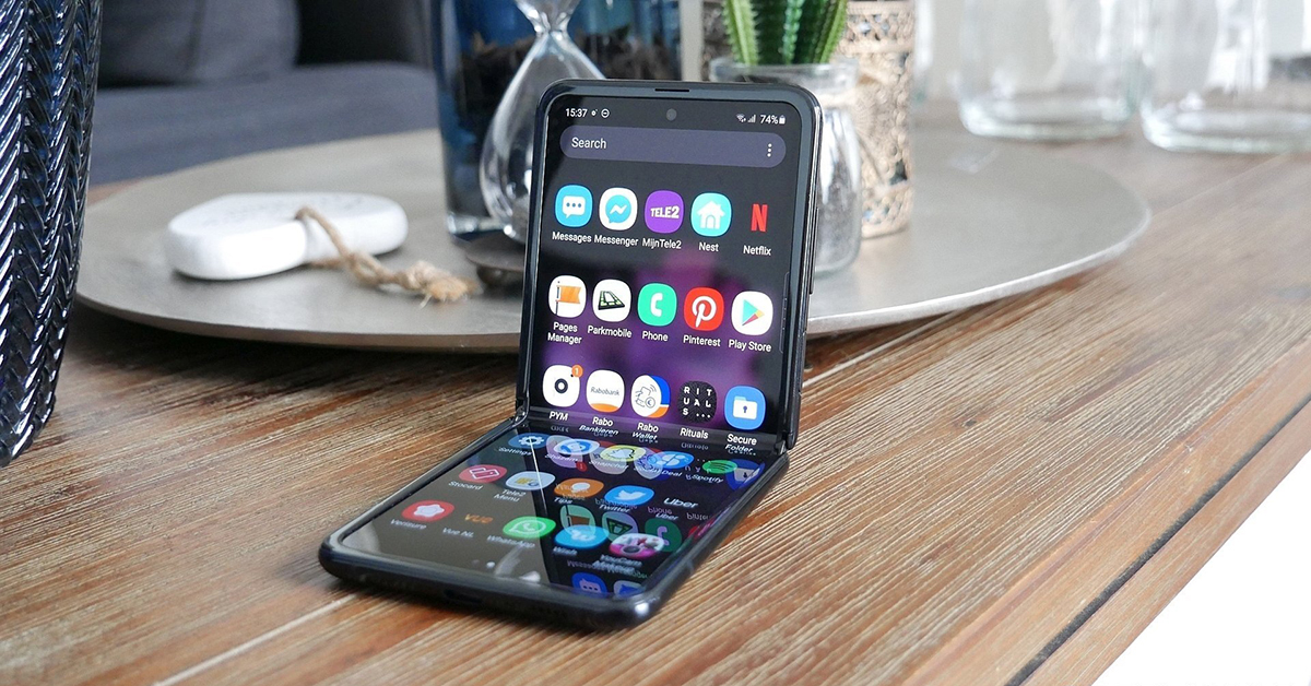 Samsung Galaxy Z Flip 5G nhận được bản cập nhật One UI 3.0 sớm hơn 1 tháng