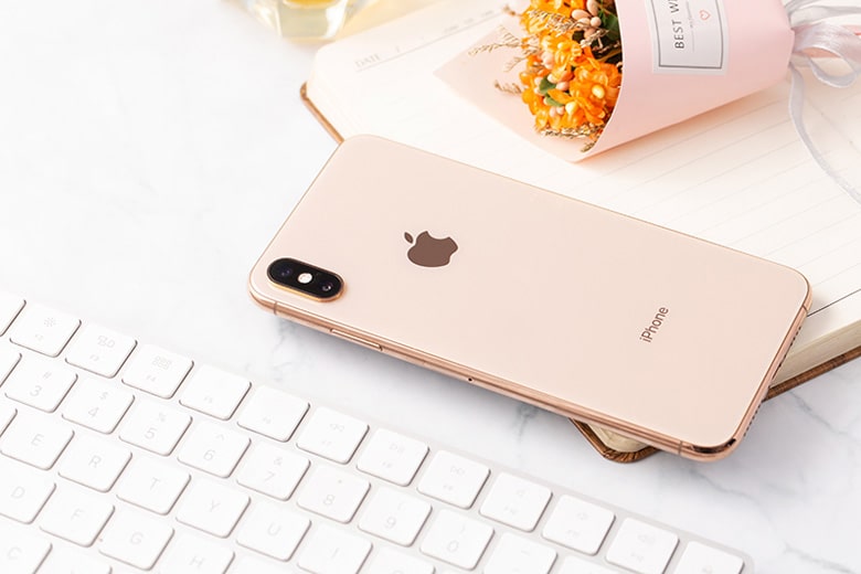 Với số tiền từ 12 đến 13 triệu đồng nên mua iPhone XS Max hay iPhone 11 7 thiet ke iphone xs max 64gb like new didongviet