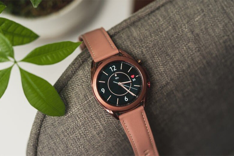 Galaxy Watch 4 thay đổi hệ điều hành từ Tizen sang Wear