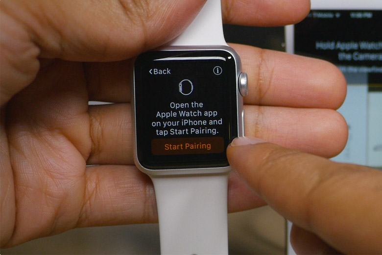 Mở ứng dụng Apple Watch để kết nối Apple Watch với iPhone