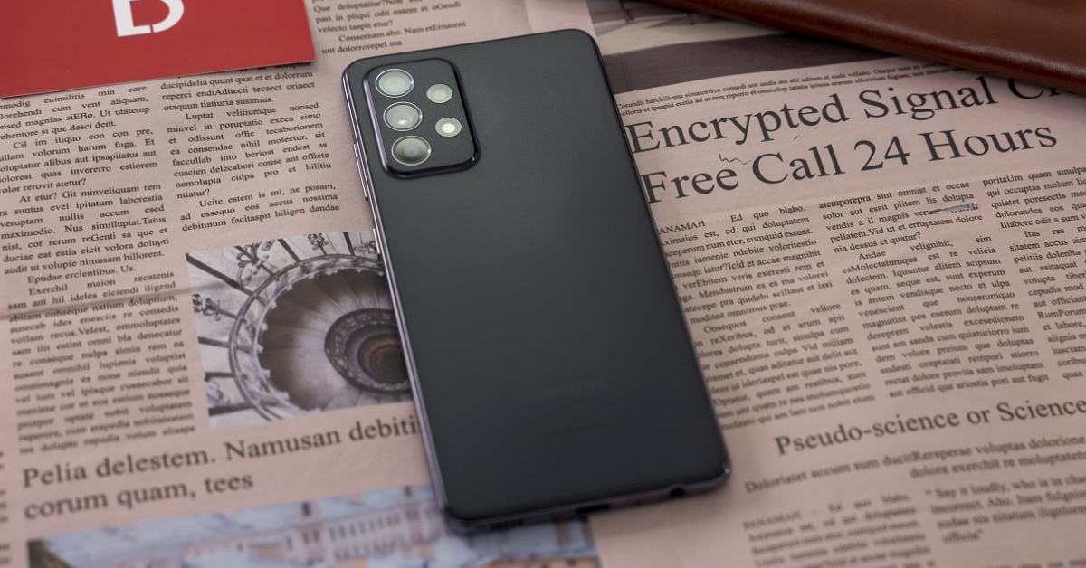 Trên tay Galaxy A52s, thiết kế đẹp lại có camera khủng, hội chụp ảnh sống ảo chắc chắn sẽ mê mệt chiếc điện thoại này
