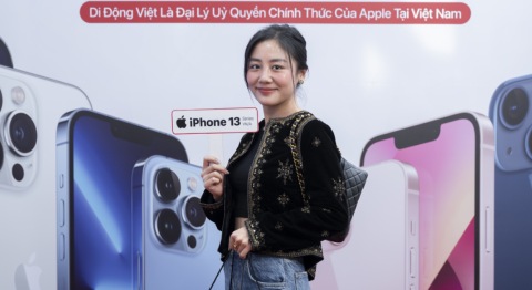 Văn Mai Hương mua iPhone 13 Pro Max tại Di Động Việt