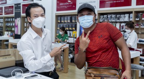 Diễn viên Bảo Suzu sắm iphone 13 pro max tại Di Động Việt