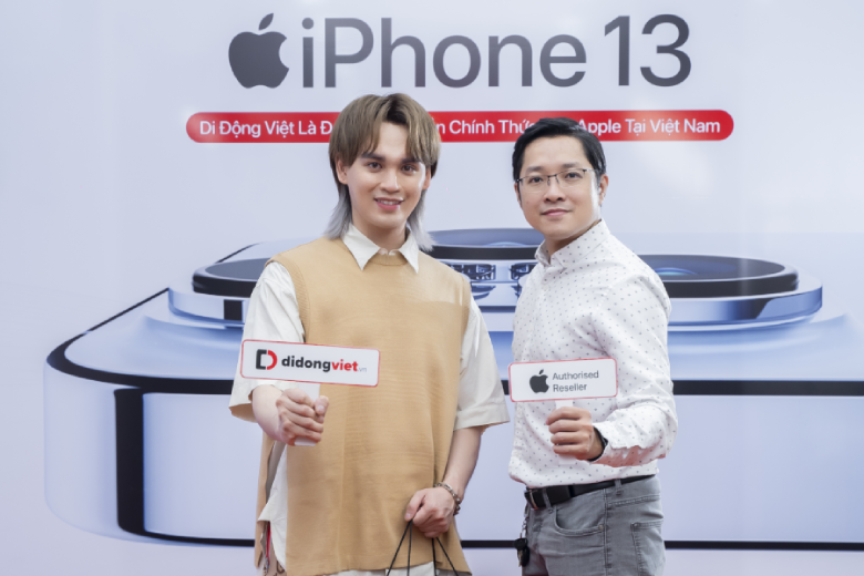Cảm ơn ca sĩ Nguyễn Trần Trung Quân đã chọn Di Động Việt để lên đời iPhone 13 Pro Max