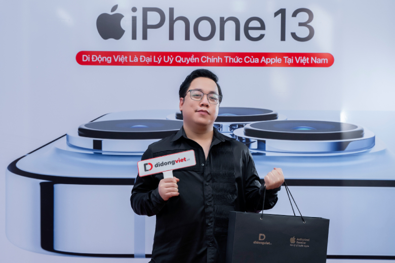 MC Tùng Leo: Trade in iPhone 13 Pro Max tại Di Động Việt là một trải nghiệm thú vị