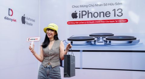 Ca sĩ Đinh Hương hài lòng khi Trade-in thu cũ đổi mới iPhone 13 Pro Max tại Di Động Việt