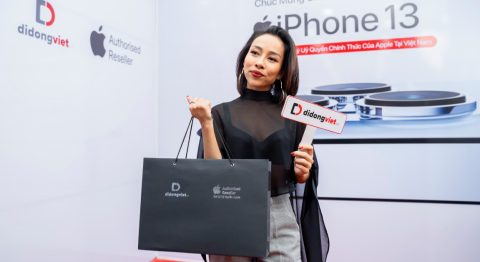 Ca sĩ Thảo Trang "gia nhập team" sở hữu iPhone 13 Pro Max tại Di Động Việt