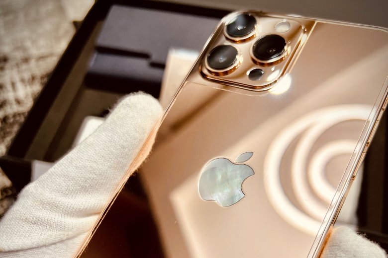 iPhone 13 Pro Max bản mạ vàng và kim cương hơn 130 triệu đồng tại Di Động Việt