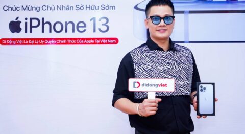 Ca sĩ Anh Quân Idol tiếp tục chọn Di Động Việt để sắm iPhone 13 Pro Max mới Ca sĩ Anh Quân Idol bất ngờ đến cửa hàng Di Động Việt để sắm iPhone 13 Pro Max mới