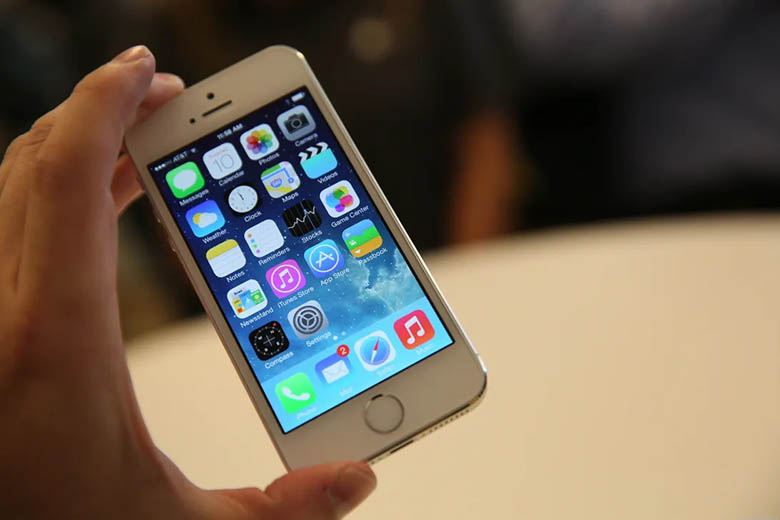 Điện Thoại iPhone 5 Bạc Cũ & Mới Giá Siêu Rẻ