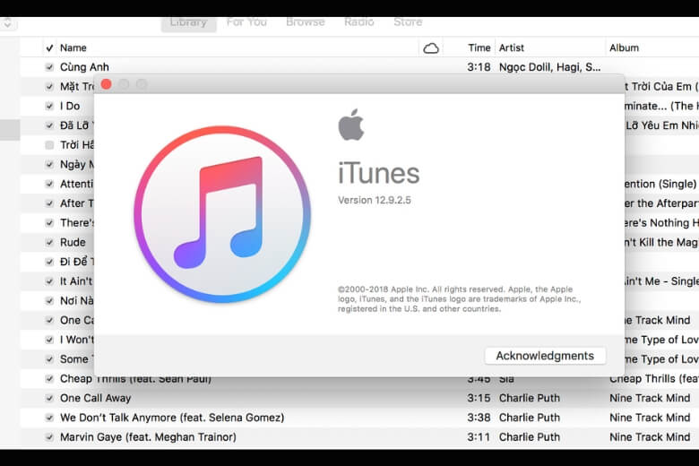 iPhone bị treo táo mở iTunes