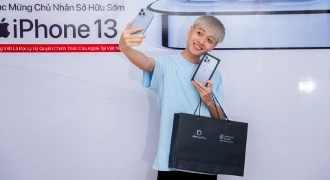 Tiktoker Khải Cà Khịa lần đầu trải nghiệm Trade-in thu cũ đổi mới iPhone 13 Pro Max tại Di Động Việt Tiktoker Khải Cà Khịa lần đầu trải nghiệm Trade-in thu cũ đổi mới iPhone 13 Pro Max tại Di Động Việt