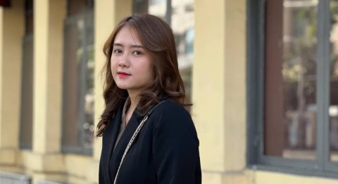 So sánh ảnh chụp Galaxy S22 Plus và iPhone 13 Pro Max