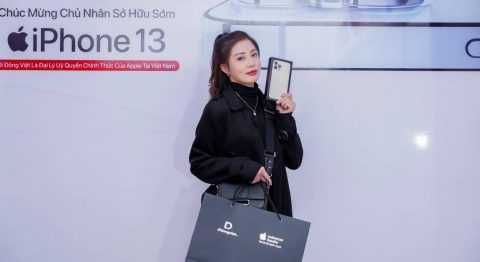 Tiktoker Trang Chun “tự thưởng” iPhone 13 Pro Max tại Di Động Việt Tiktoker Trang Chun "tự thưởng" iPhone 13 Pro Max tại Di Động Việt