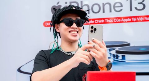 Rapper BaBy Gang sắm iPhone 13 Pro Max tại Di Động Việt Rapper BaBy Gang sắm iPhone 13 Pro Max tại Di Động Việt
