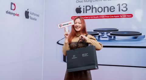 Streamer Fanny Trần vô cùng ưng ý khi sắm iPhone 13 Pro Max tại Di Động Việt