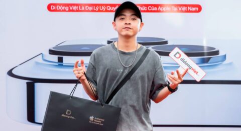 Rapper T.C sắm iPhone 13 Pro Max tại Di Động Việt Rapper T.C sắm iPhone 13 Pro Max tại Di Động Việt