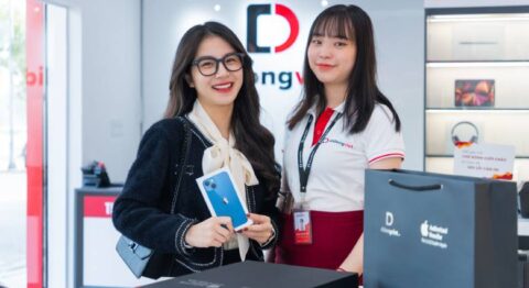 Tiktoker Vân Chòe “bật mí” lý do khiến cô an tâm lên đời iPhone 13 tại Di Động Việt tiktoker Van Chòe sắm iPhone 13 Di Động Việt