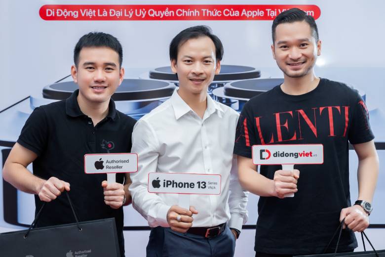 Nhà thiết kế Lê Thanh Hòa lên đời iPhone 13 Pro Max tại Di Động Việt